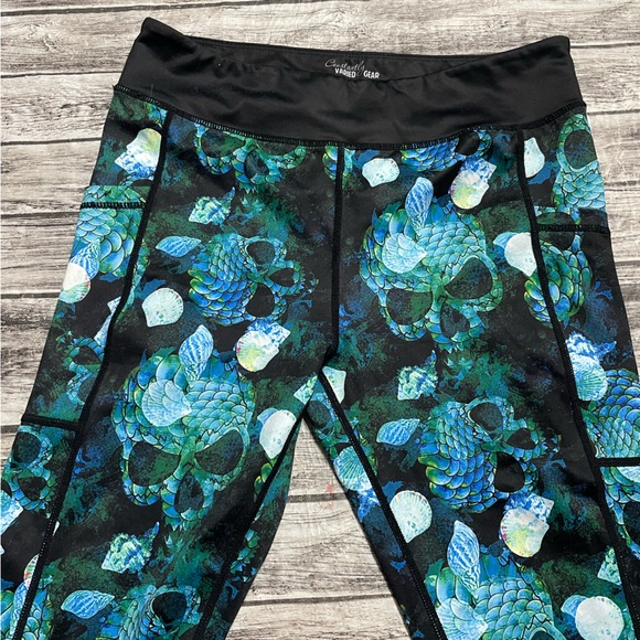 Women’s Medium CVG Constantly Varied Gear Mermaid Skull Leggings Excellent Cond - Picture 5 of 11